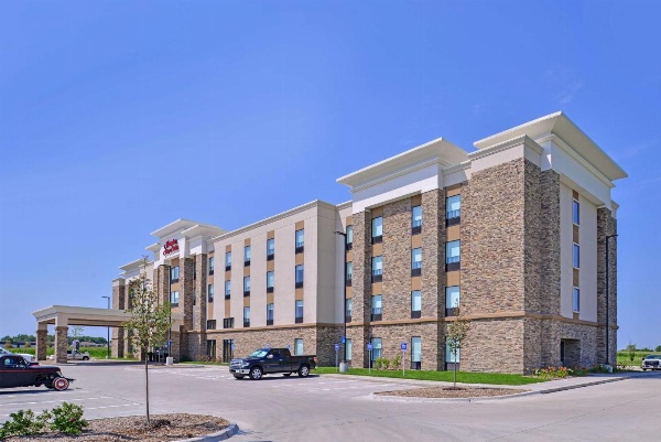 Hampton Inn and Suites Altoona-Des Moines by Hilton image 2