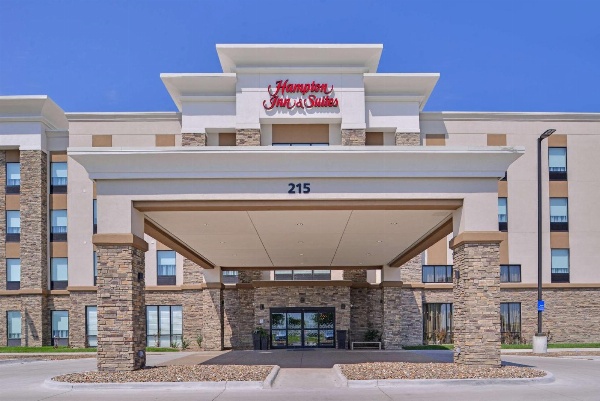 Hampton Inn and Suites Altoona-Des Moines by Hilton image 4